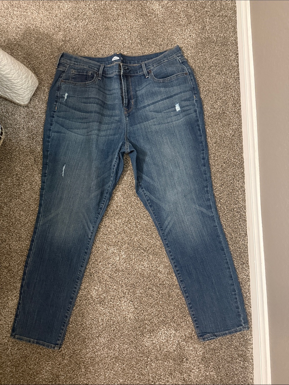 Old Navy Women's Dark Blue Skinny Jeans with Subtle Distress